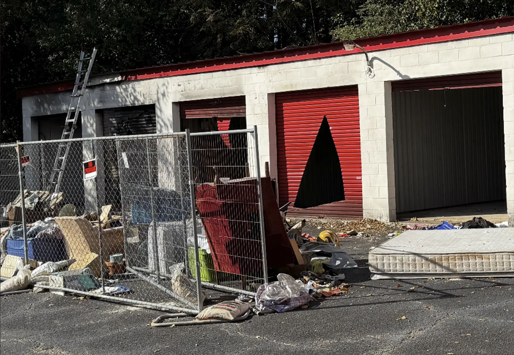 Storage unit rebuild before